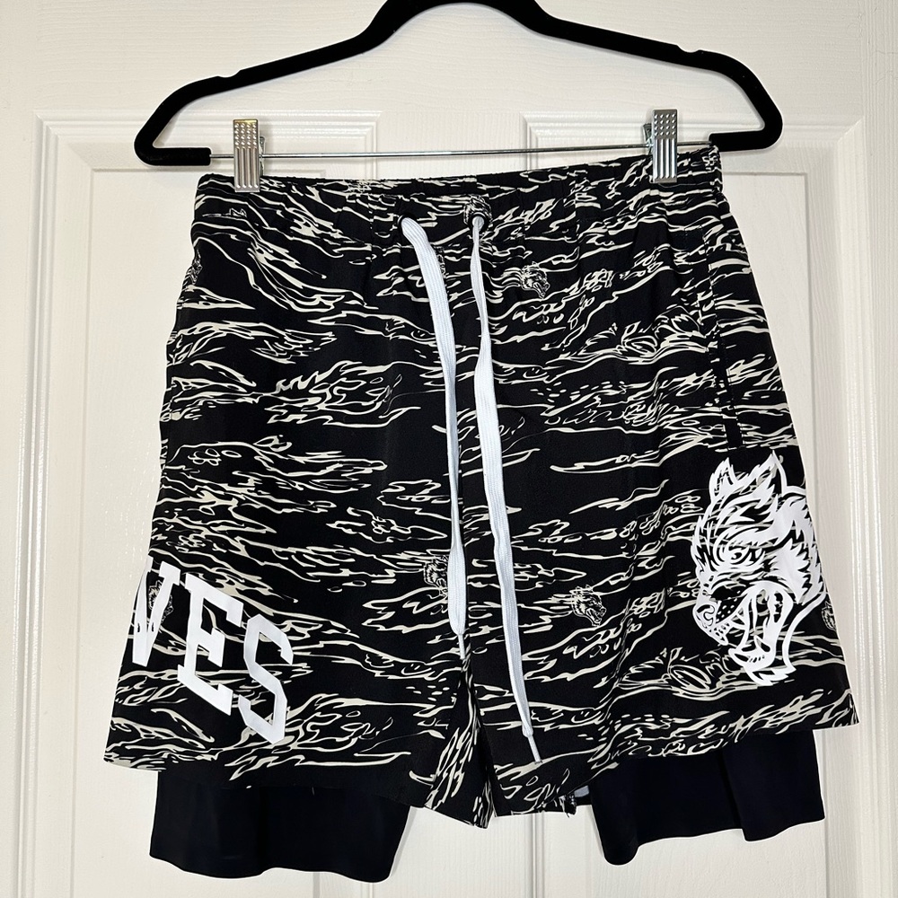 Darc Sport printed shorts with compression lining - Size M (item 257/1000)